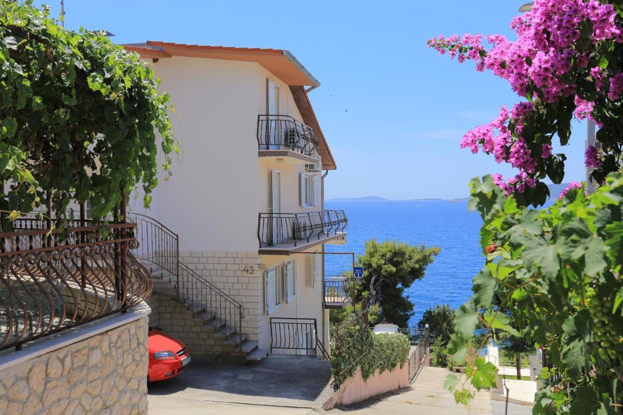 Apartments By The Sea Okrug Donji, Ciovo - 16657 Donji Okrug  Eksteriør billede