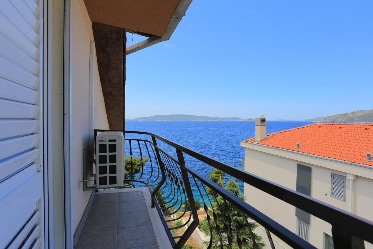 Apartments By The Sea Okrug Donji, Ciovo - 16657 Donji Okrug  Eksteriør billede